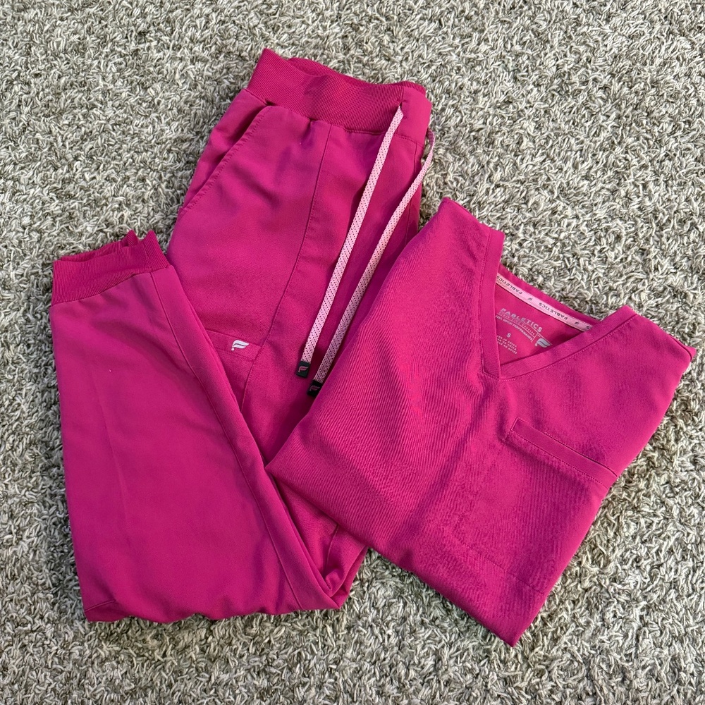 Fabletics scrubs